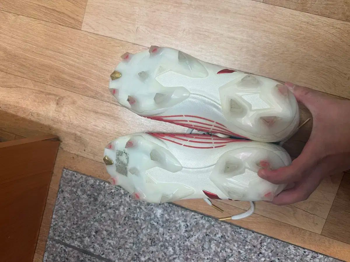 エッジ 1