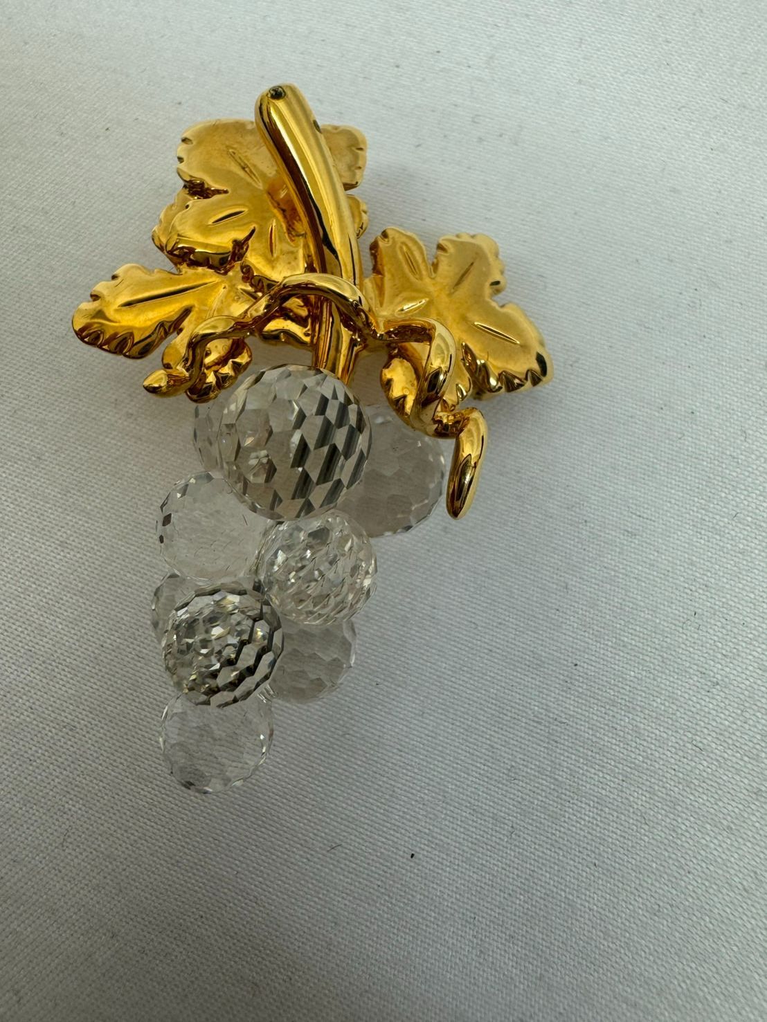 K【未使用】スワロフスキー SWAROVSKI ぶどう ブローチ
