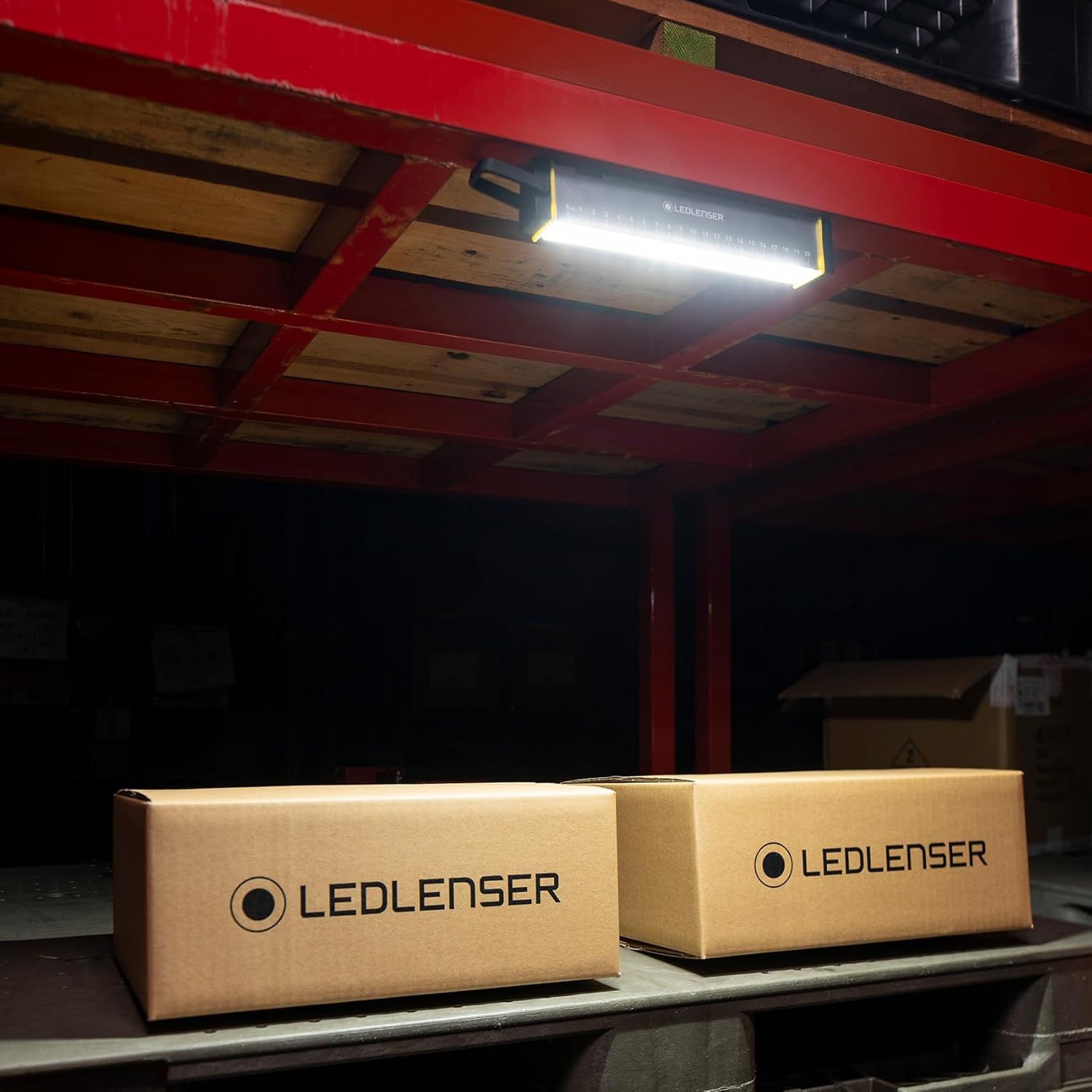 Ledlenser レッドレンザー