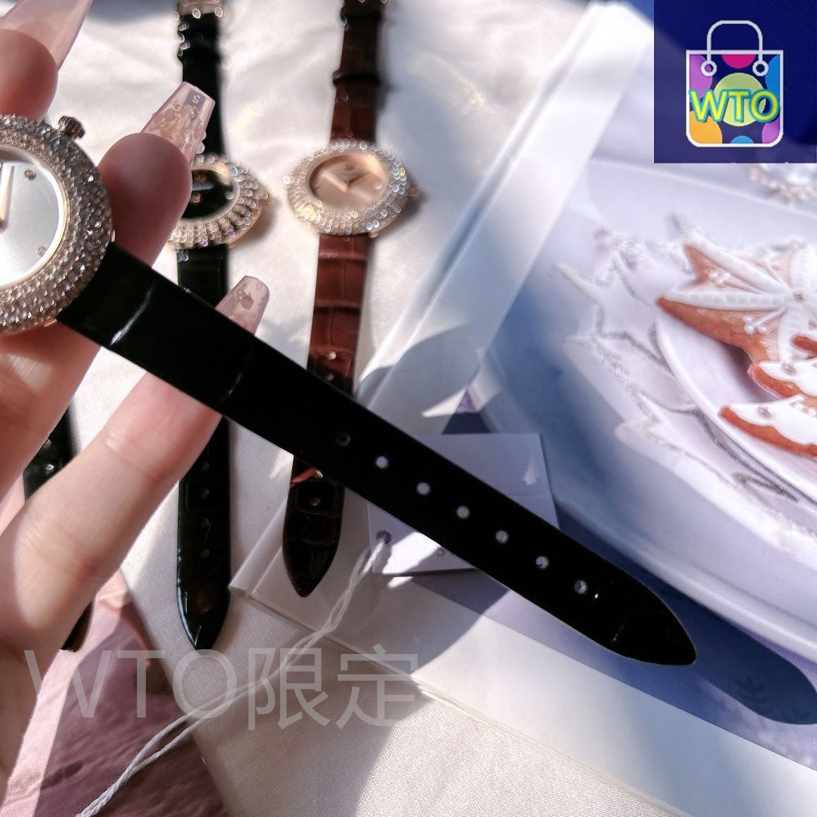 今日特価】SWAROVSKI スワロフスキー ダイヤモンド時計 きらめく