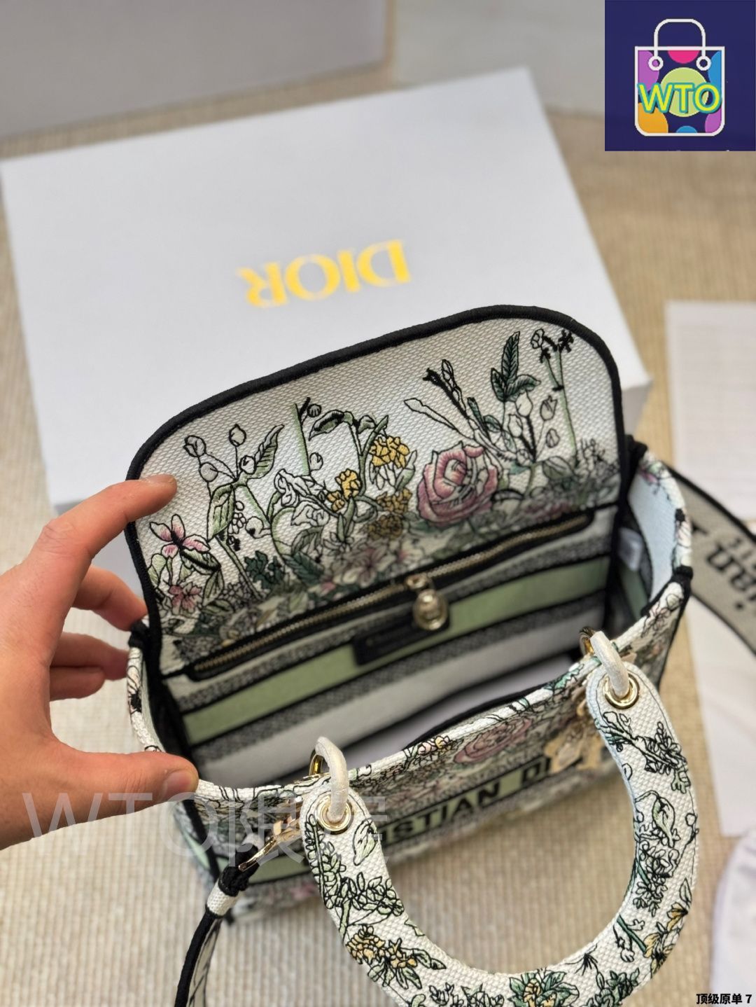 【希少☆】Dior Lucky Lady D-Lite バッグ スモール スモール Dior LADY DIOR(ディオール レディ ディオール) - 海外