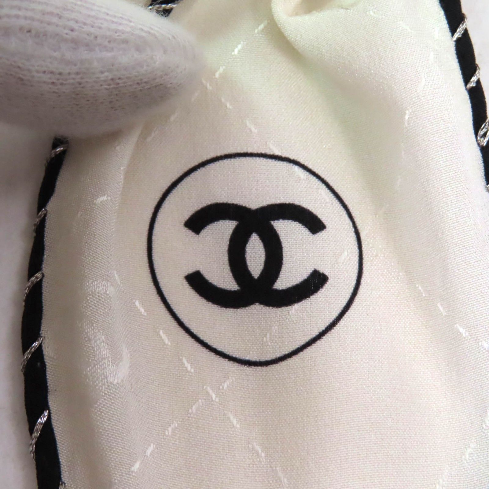 極美品☆CHANEL シャネル シルク100% ココマーク ロゴ入り