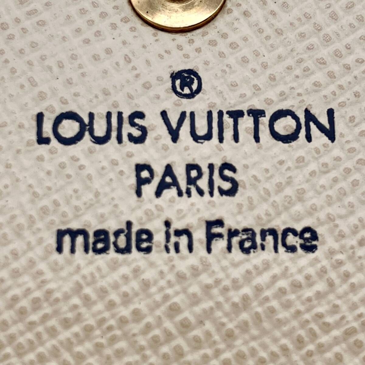 VUITTON