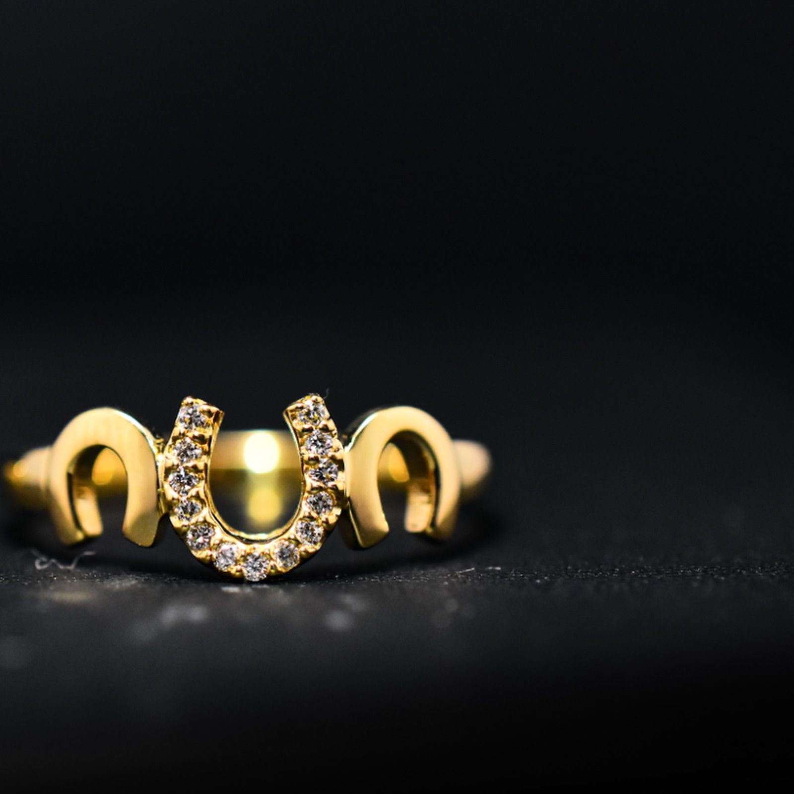 K18》horse3design diamond ring - メルカリ
