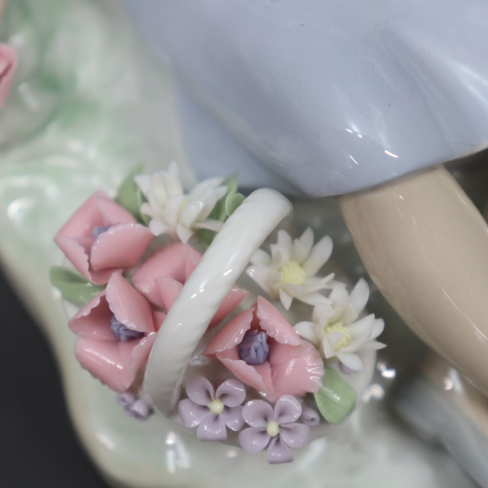 ネット特売中 e15456 即決 本物 LLADRO リヤドロ 花摘み 帽子 花 少女