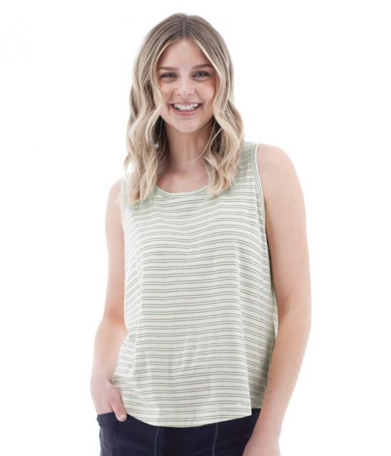 Aventura Clothing アヴェンチュラクロージング レディース 女性用 ファッション ショートパンツ 短パン Lakota Shorts - Navy Peony Aventura Clothing アヴェンチュラクロージング レディース 女性用