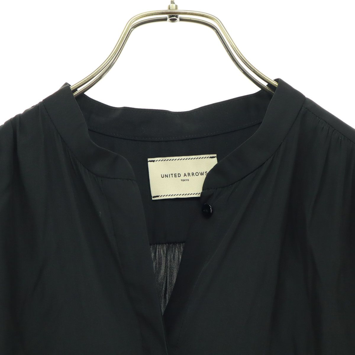 ☆美品・ユナイテッドアローズ・半袖ブラウス☆ 美品 UNITED ARROWS ユナイテッドアローズ 半袖 ブラウス 38
