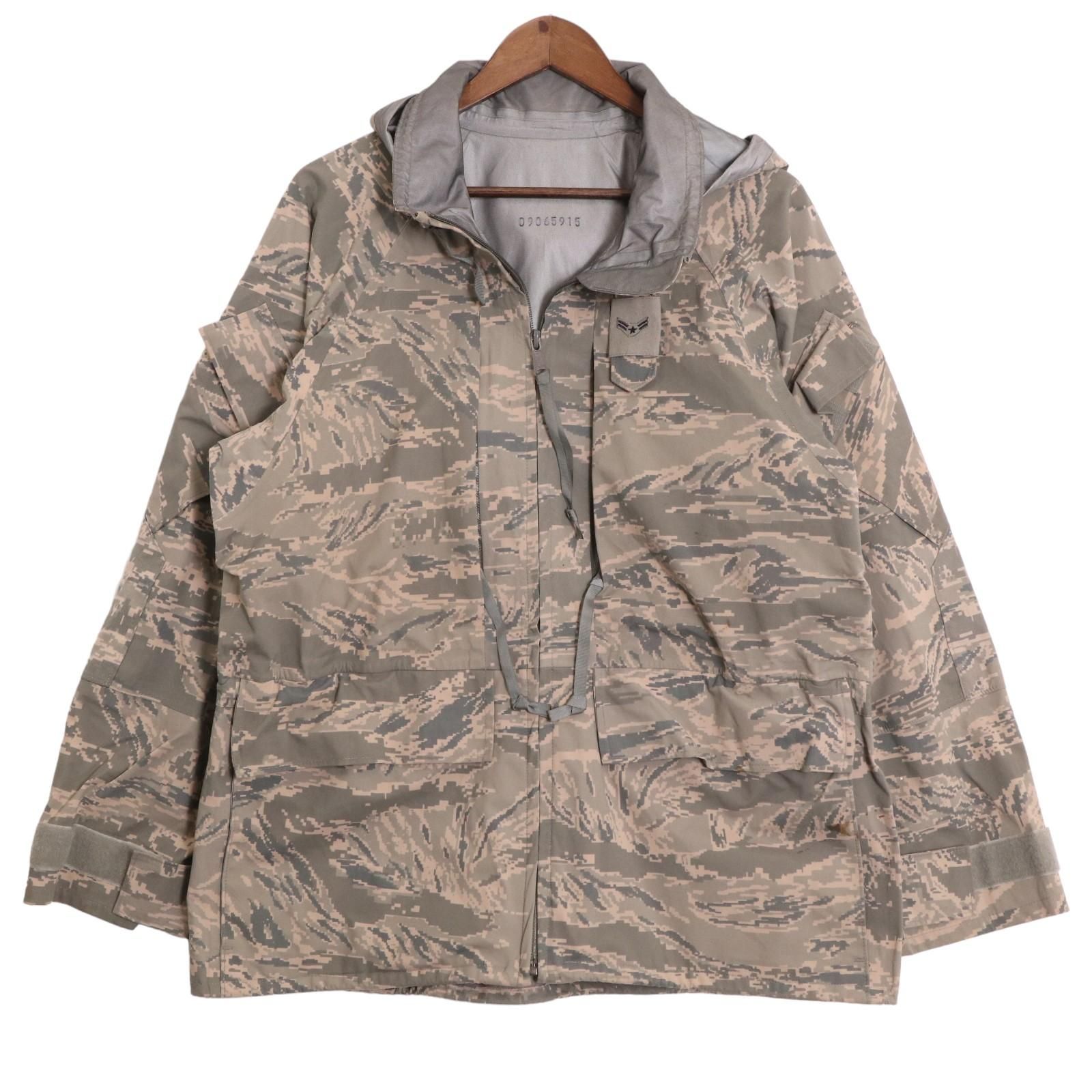 米軍実物 U.S.AIRFORCE APECS GORETEX パーカー ミリタリージャケット UCPカモ グレー (メンズ MEDIUM X-SHORT) 中古 古着 A0250