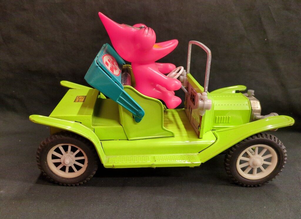 ニャロメ自動車