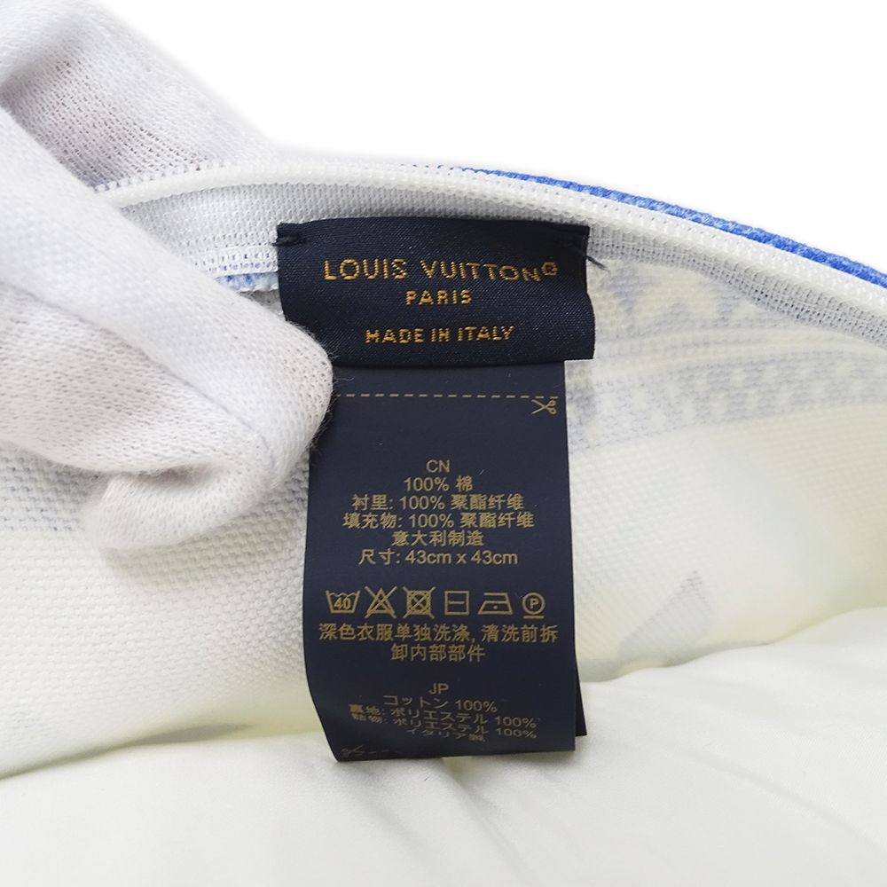 VUITTON クッション