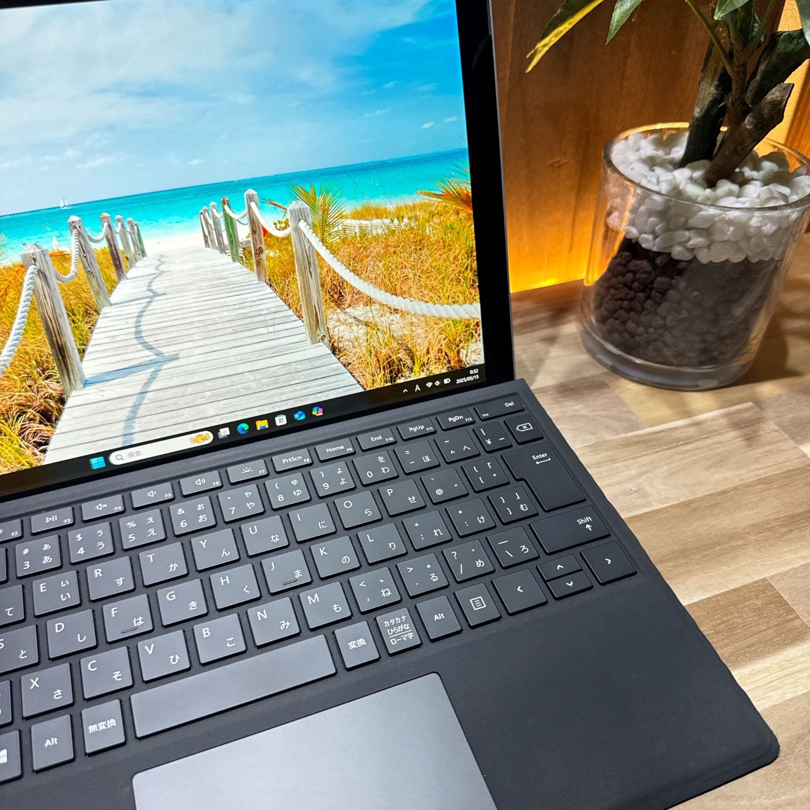 2in1モデル‼️Microsoft Surface Pro 5 LTE Core i5 第7世代