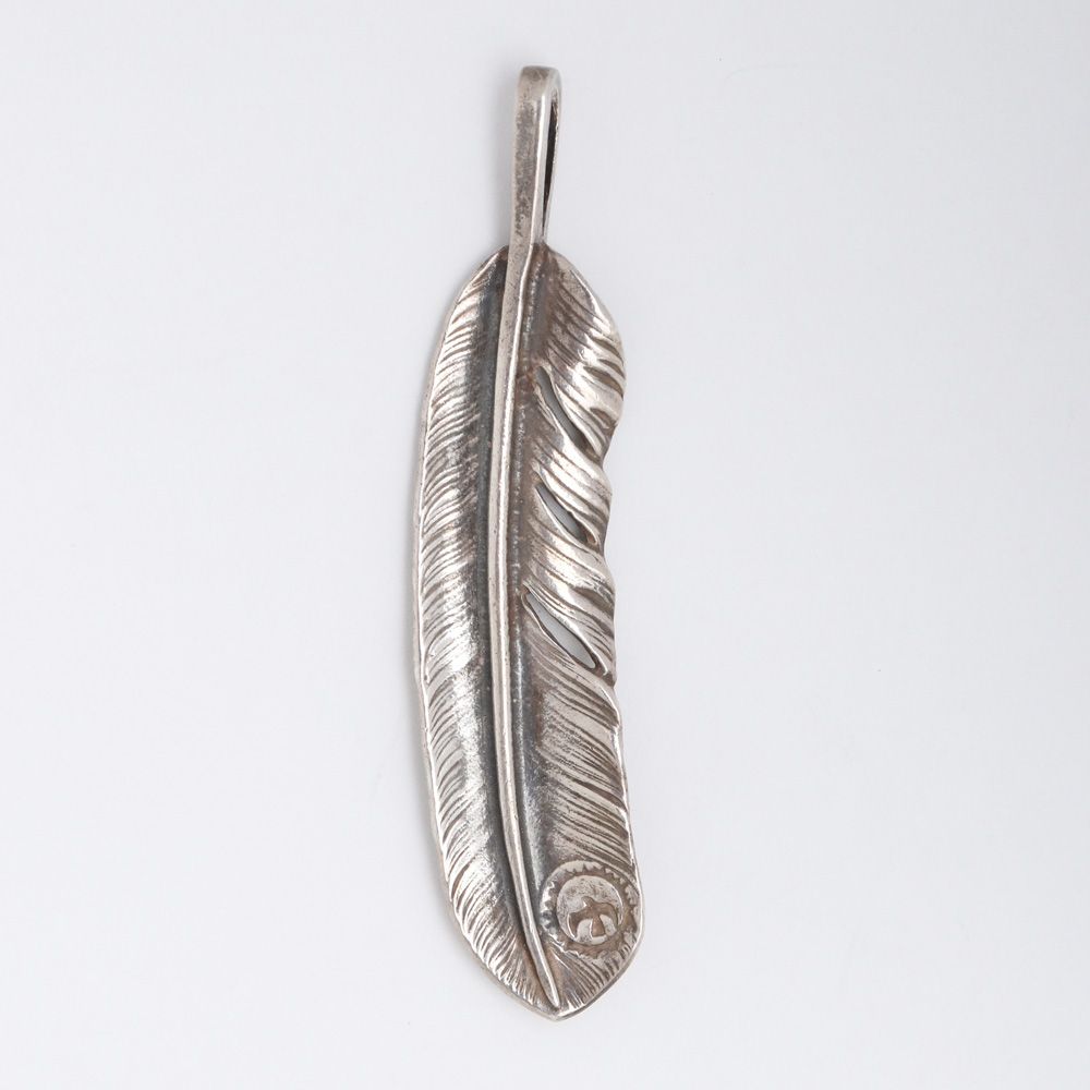 週末限定値下げ❗️goro's ゴローズ old特大フェザー　右向き goro's メタル付き特大フェザー 右向き OLD - メルカリ