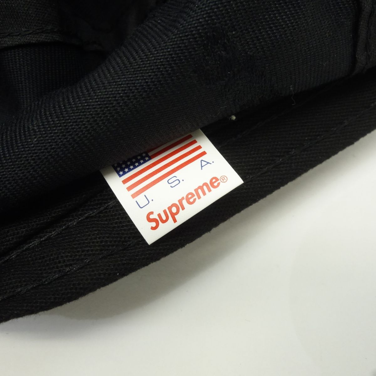 Supreme シュプリーム