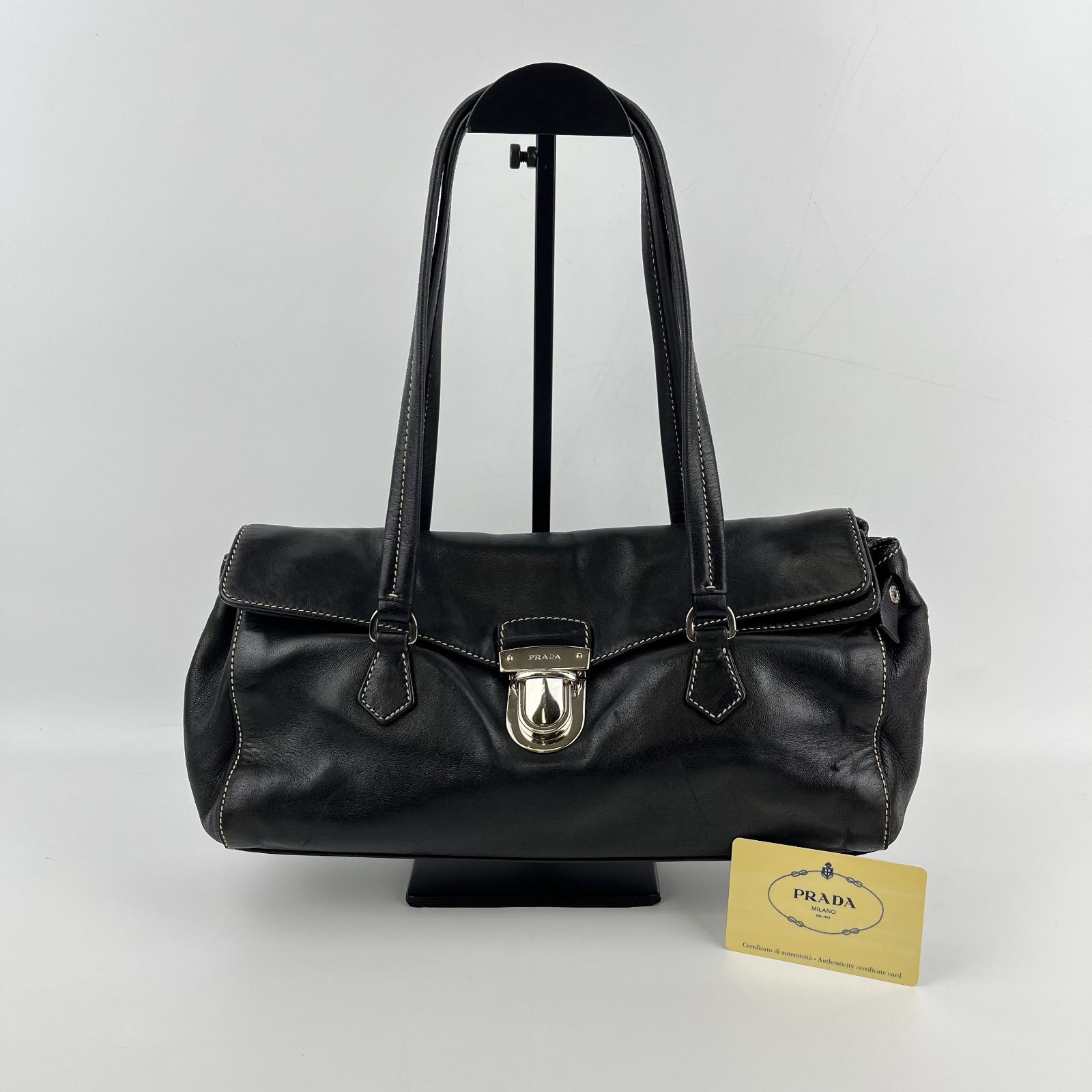 PRADA プラダ ショルダーバッグ 肩掛け ハンドバッグ ブラック レザー  