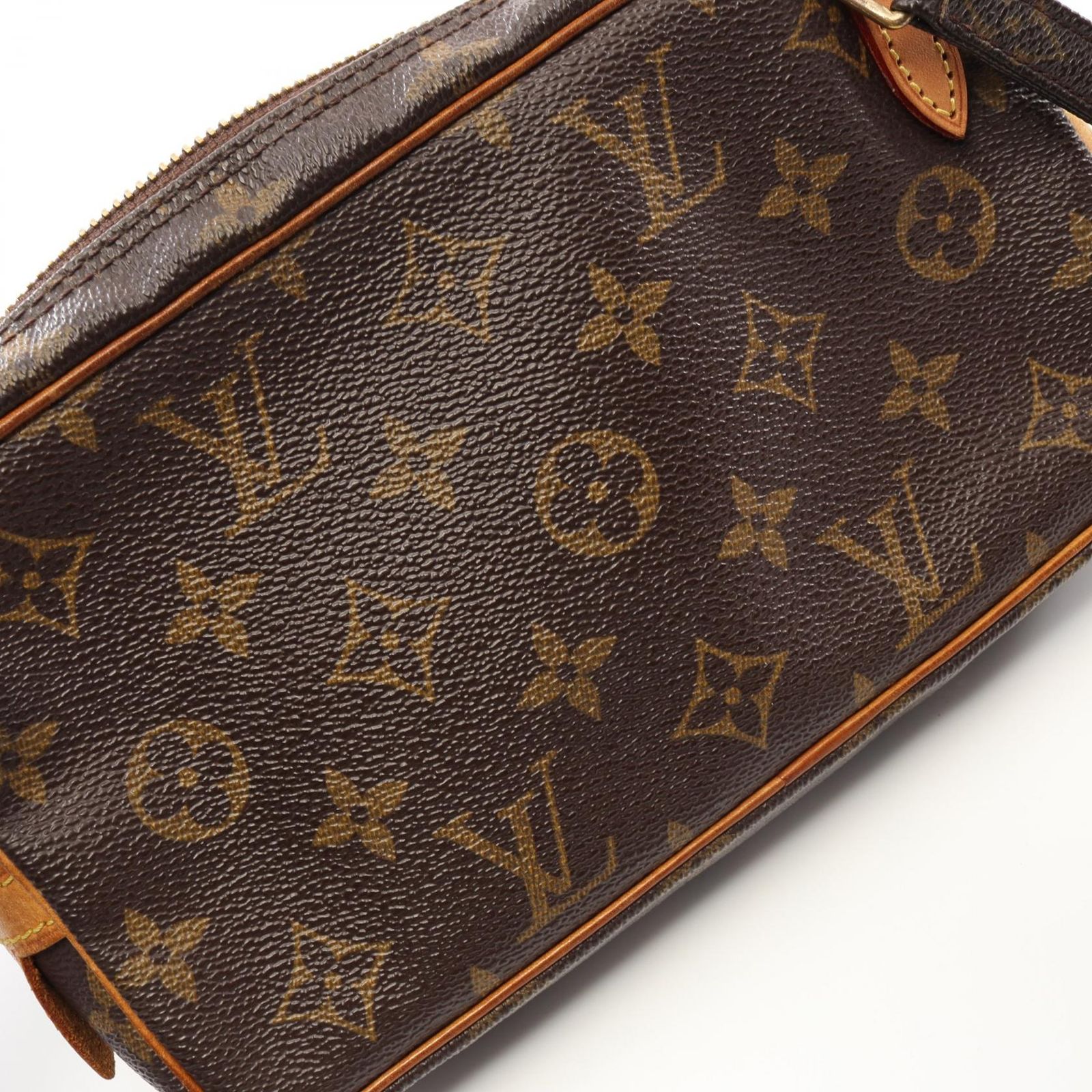 VUITTON