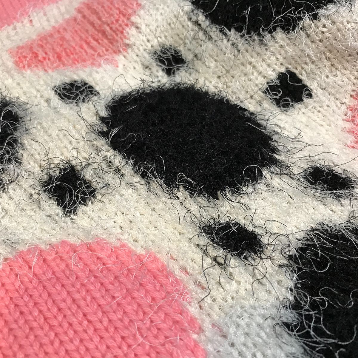 【新品同様】シャネル ニットセーター ブラック ホワイト ピンク #34 XS P76108 カシミア シルク 花 フラワー 13620 新品同様】シャネル ニットセーター ブラック ホワイト ピンク