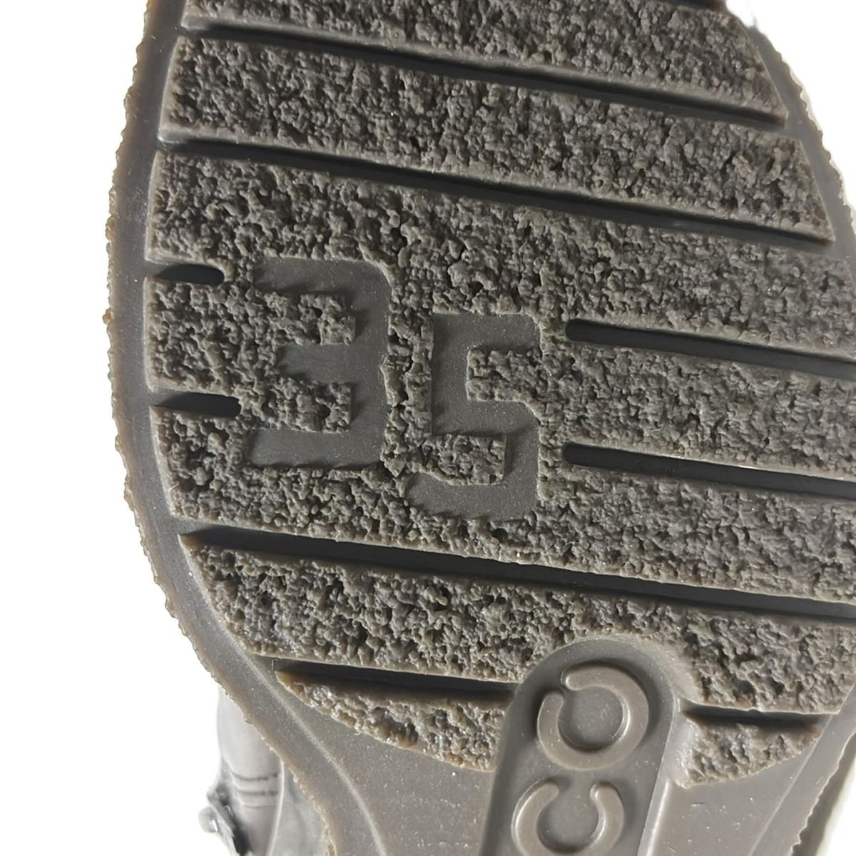 - ダークブラウン