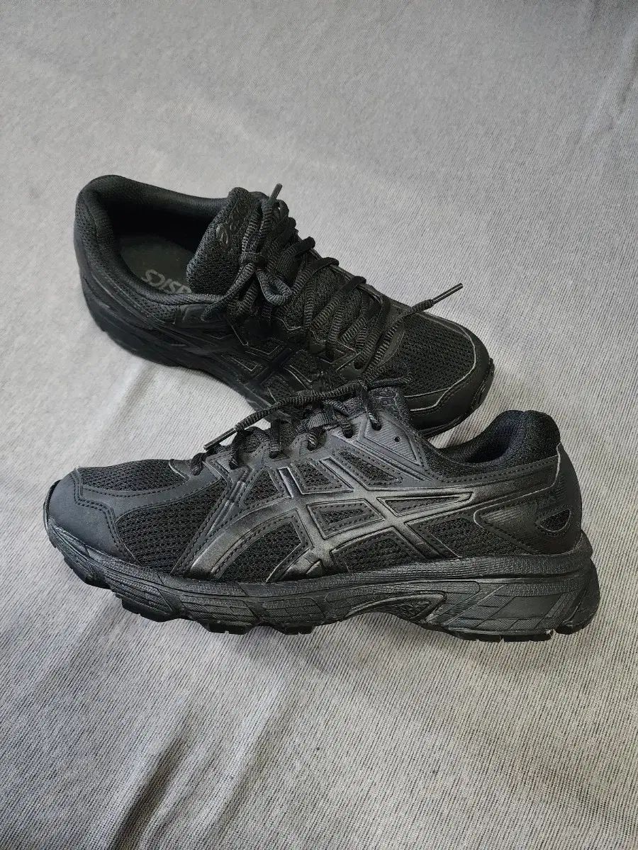 Asics アシックス ジョグ 100 270 黒