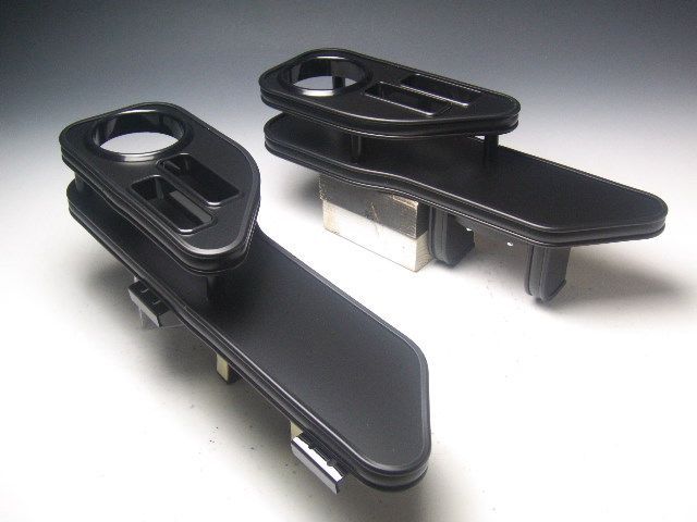 200系ハイエース サイドテーブル運転席側