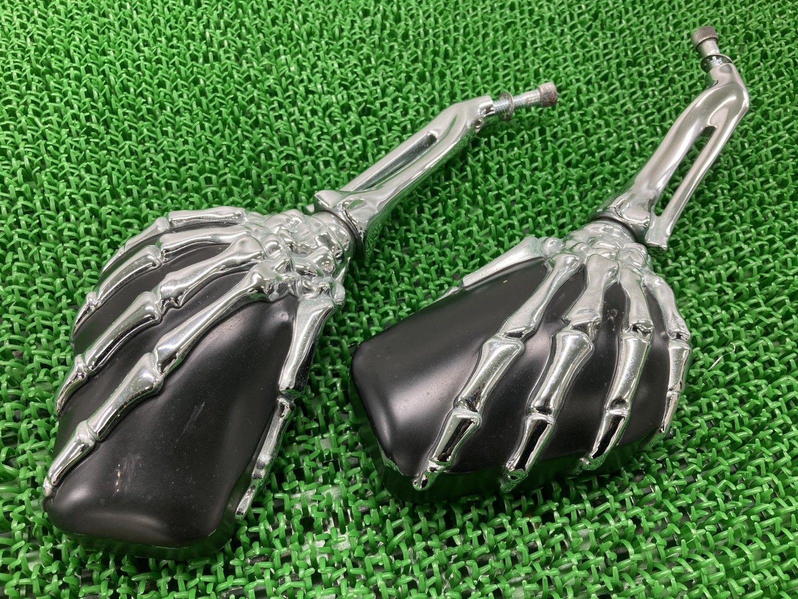 HTTMT製ハーレー ミラー 左右 社外 バイク 部品 スカルミラー タロン インパクト大 割れ欠け無し 品薄 品 98