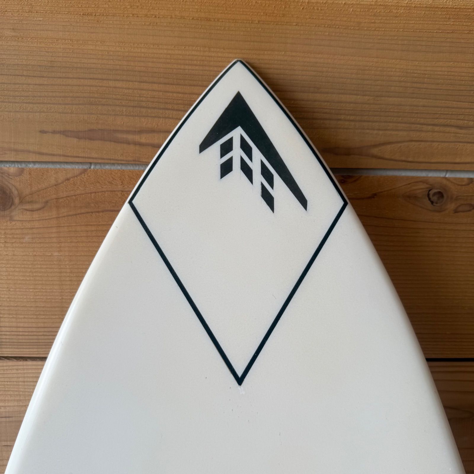 中古ファイヤーワイヤー FIREWIRE 5'10 V4 28.8L ダニエルトムソン