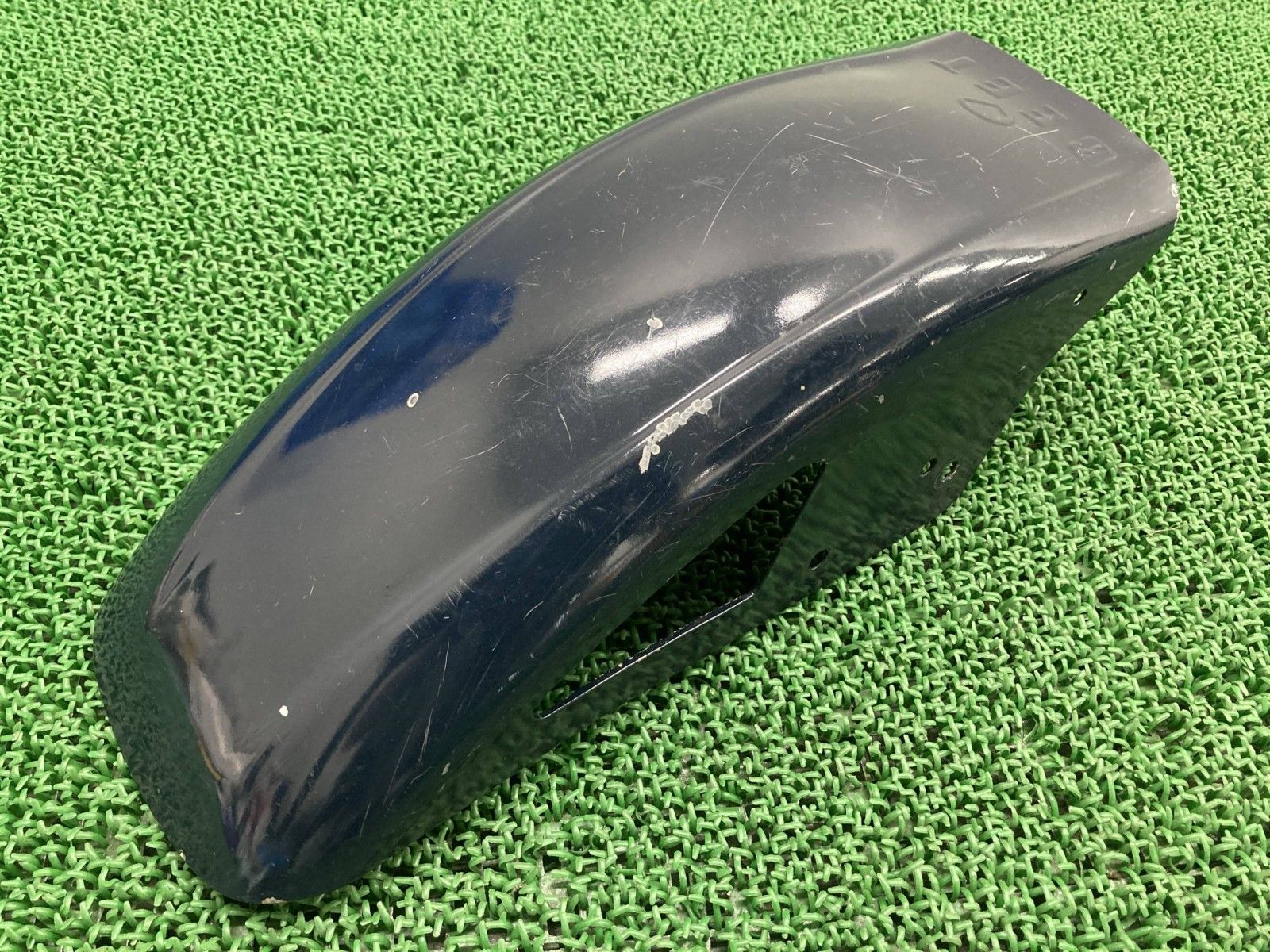 BEET製ゼファー400 フロントフェンダー 社外 ZR400C 紺色 ネイビー 修復素材やペイント素材に コケキズ無し 品薄 Qe