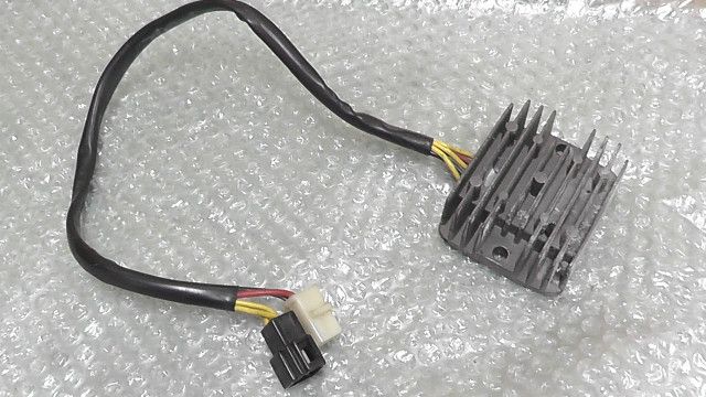 デスペラード400　VK52A-103xxx　の　レギュレター:#1742865245