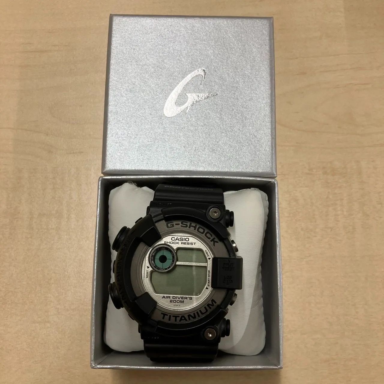 NG T301-NG5-70 CASIO G-SHOCK 1294 DW-8200 ブラック 箱付き 不動 腕時計