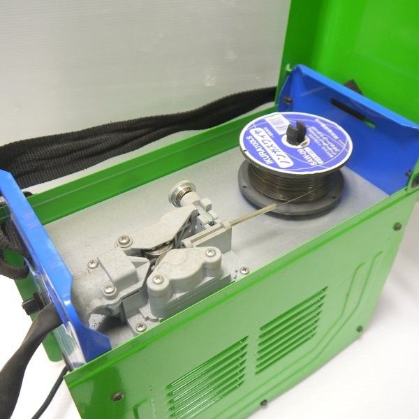半自動溶接機 スキルアーク IS-SA100P、ワイヤー、ノズル