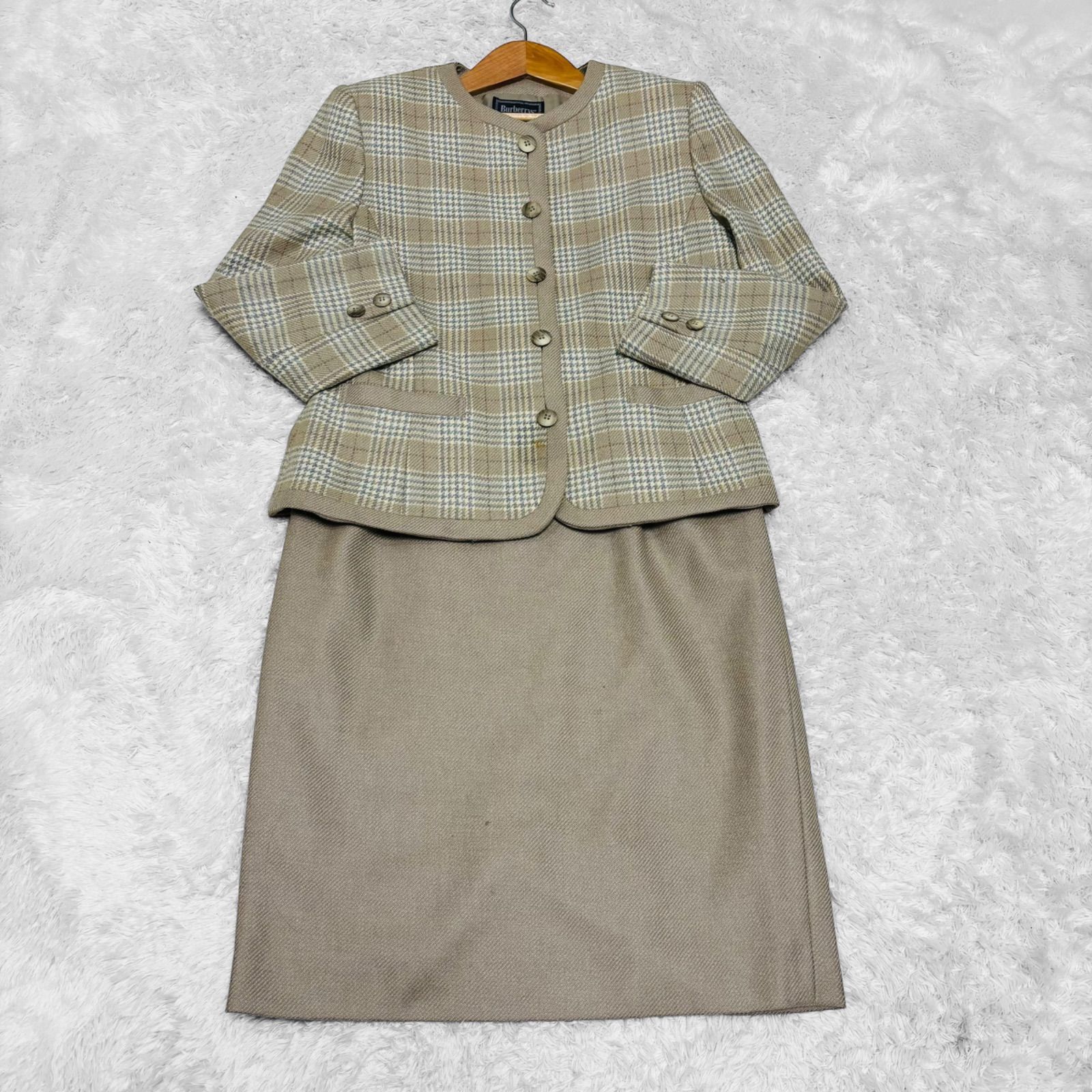 スカートスーツ　バーバリー　チェック バイセル公式】バーバリーズ チェック柄 セットアップ 千鳥格子