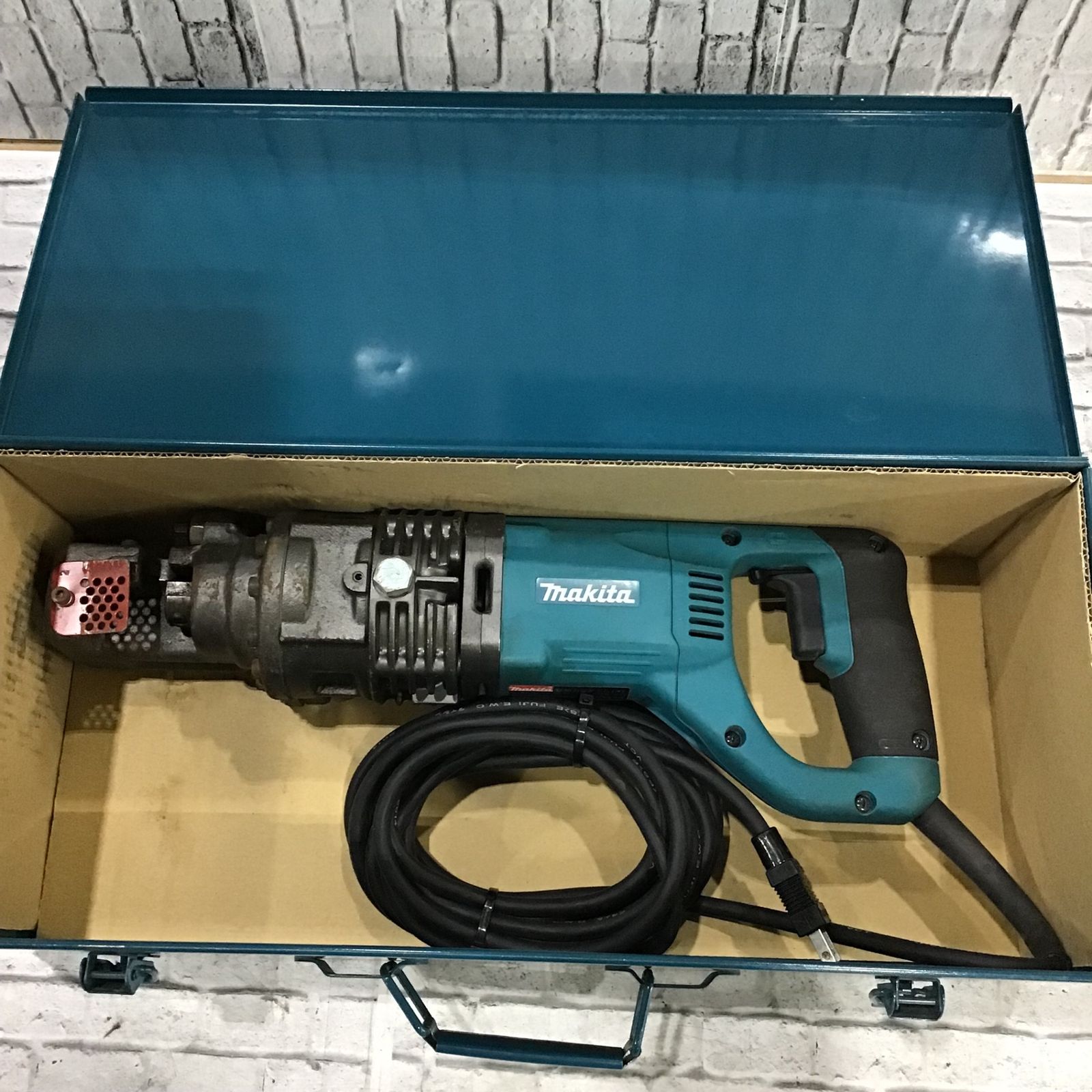 〇マキタ(makita) 鉄筋カッター SC131【川口店】 - メルカリ