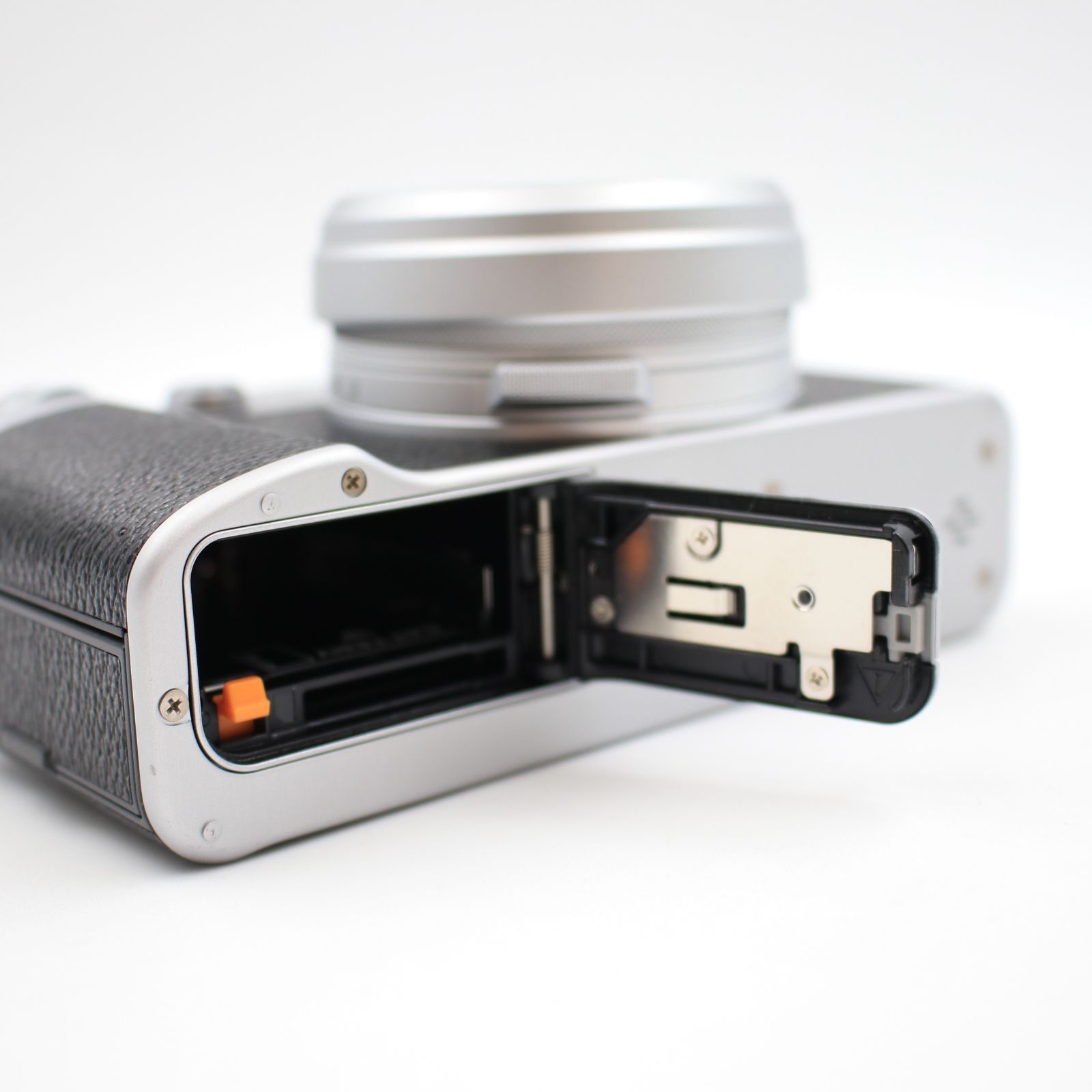 □シャッター数2600枚！新品同様□ FUJIFILM X100VI 90周年 Limited 