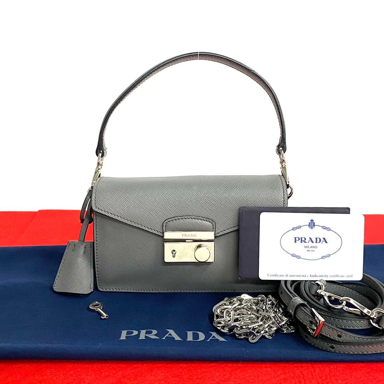 ほぼ未使用 希少品 PRADA プラダ ロゴ 金具 サフィアーノ レザー 本革 2way ミニ ショルダーバッグ ポシェット ハンドバッグ グレー  41217 - メルカリ