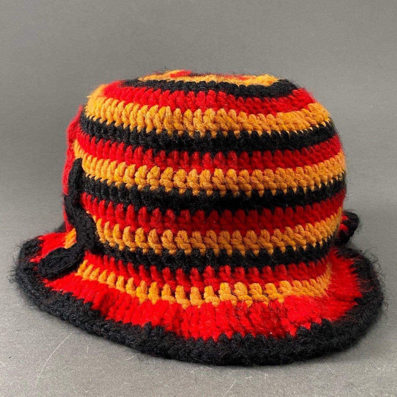 4e14 Y.A.R.N ヤーン ニット素材 バケットハット 3Dクロス刺繍 帽子