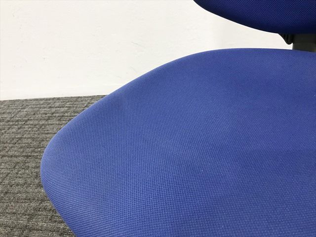 オカムラ ブルー