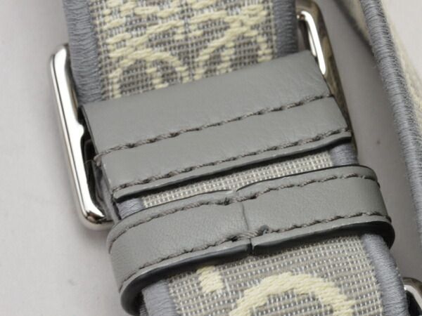 ロエベ LOEWE
