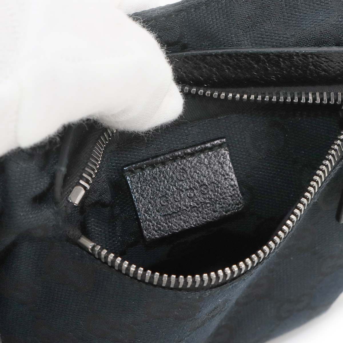 レザー ブラック