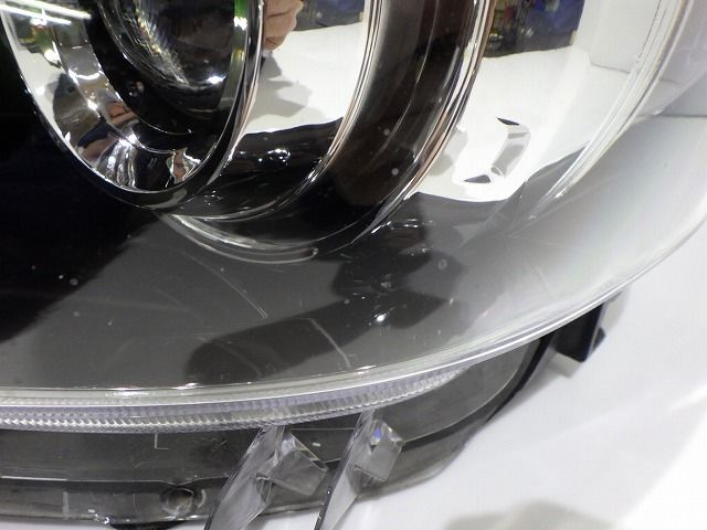 左右 HID