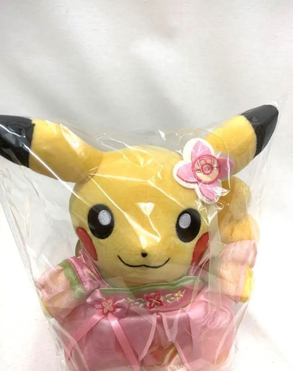 ポケモン ペア 中華漢服ピカチュウ ぬいぐるみ 海外ポケモンセンター
