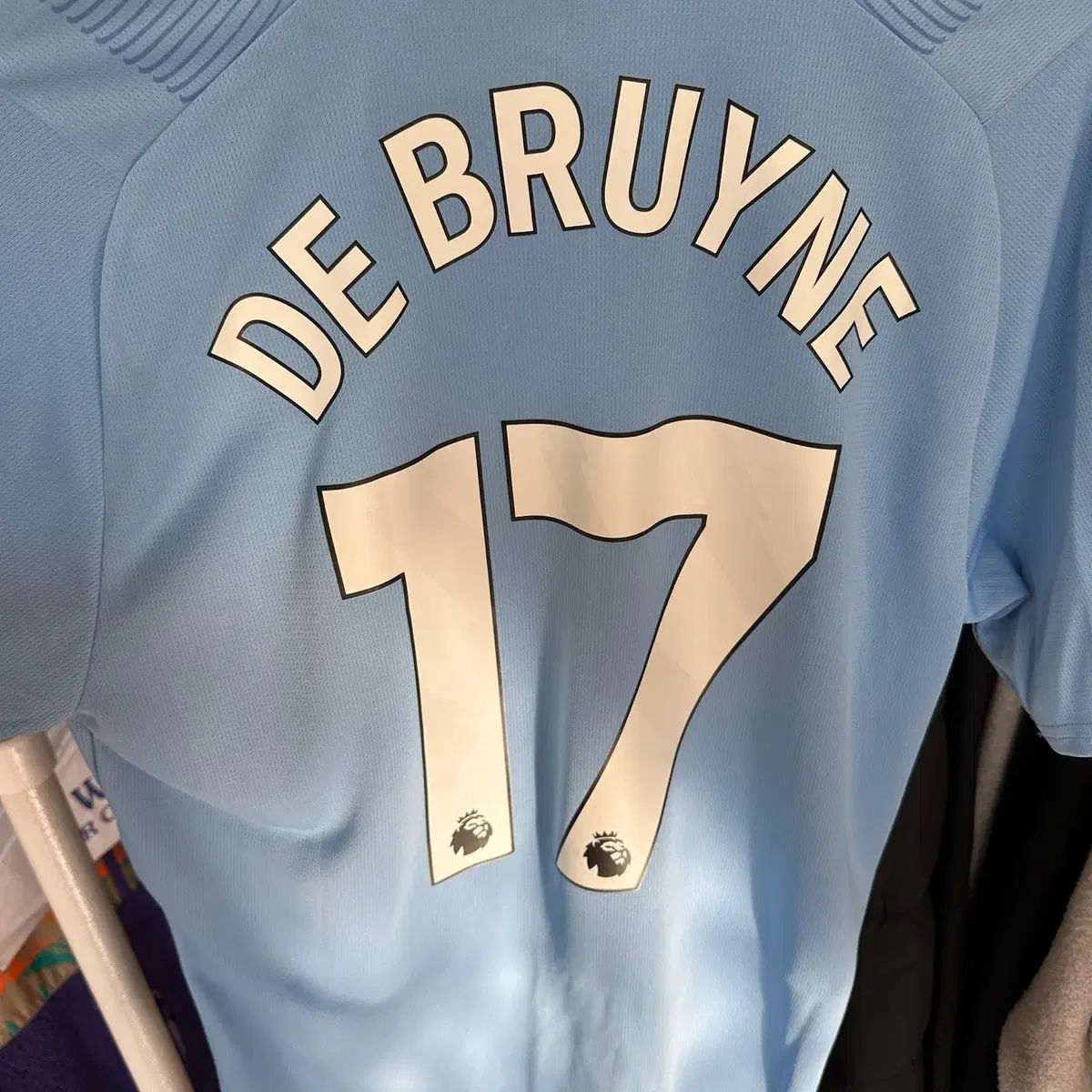 未使用 24/25マンチェスターシティ No.17ケヴィン・デブライネ 23 ー