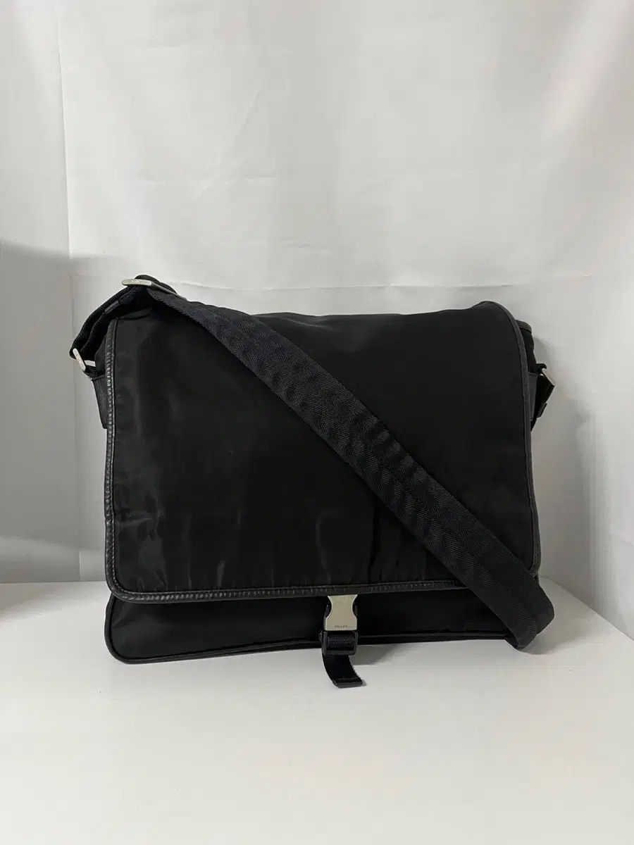 美品　PRADA メッセンジャーバッグ　フラップ　レザー　ナイロン fujino-y-shop_pr-8212-2020391
