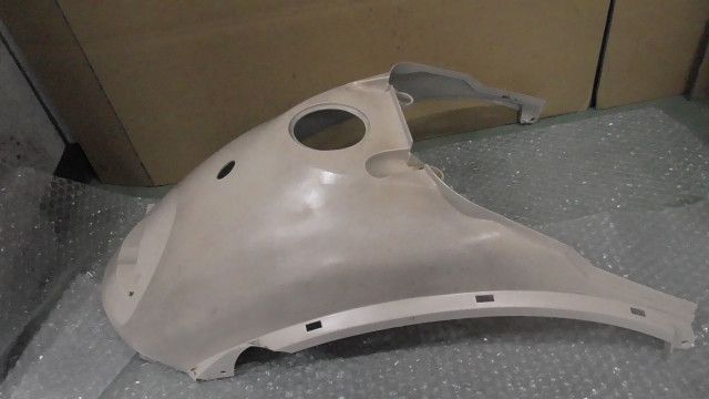 ビーノモルフェ(FI)　SA59J-006xxx　の　リアセンターカバー:#1737438204