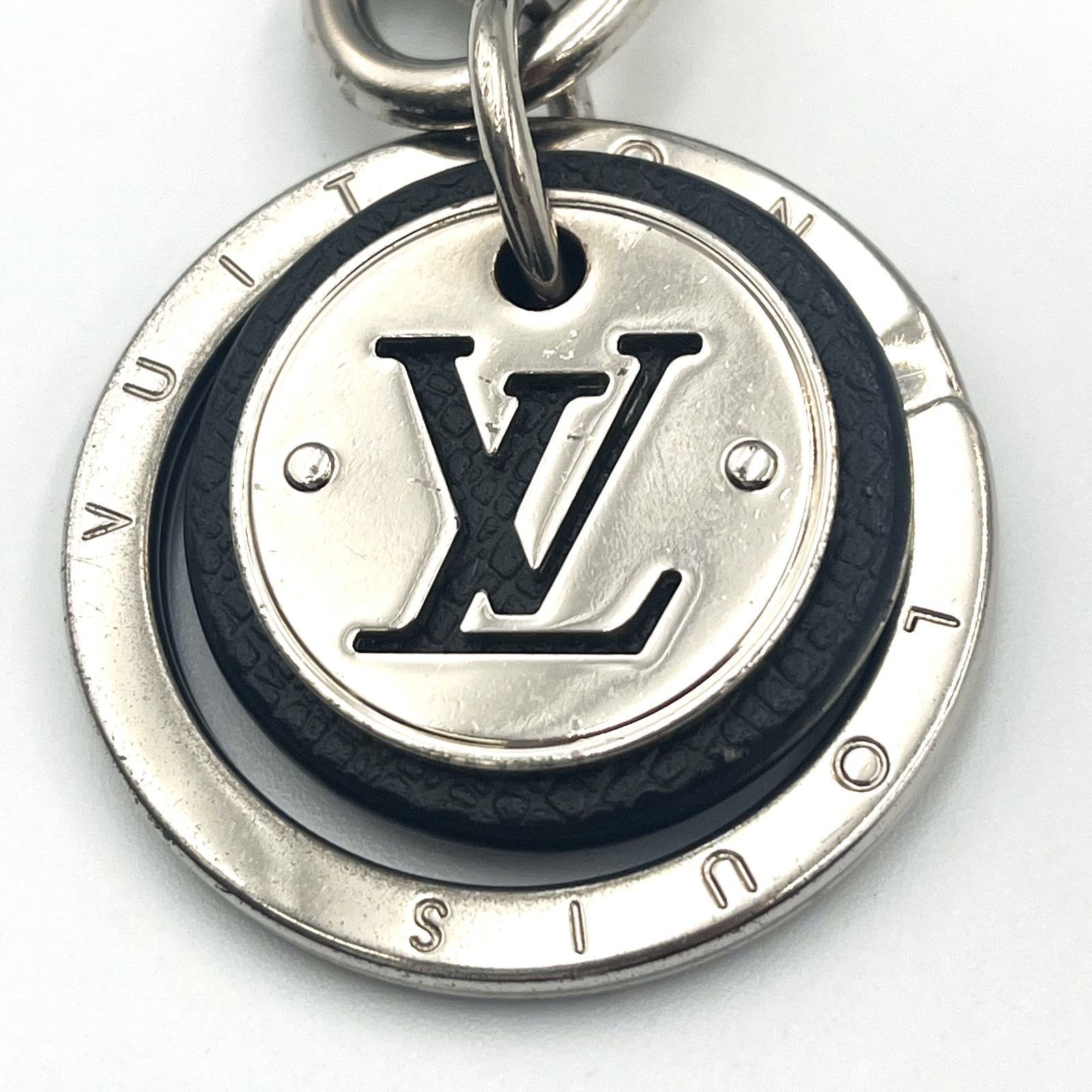 LOUIS VUITTON ルイヴィトン LVサークル キーホルダー