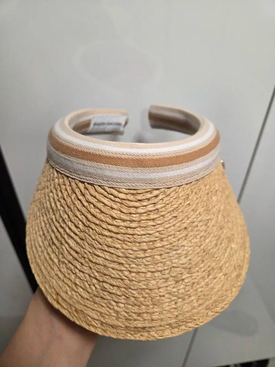 Helen Kaminski ヘレンカミンスキー ビアンカ ナチュラル ヌガーストライプ 販売