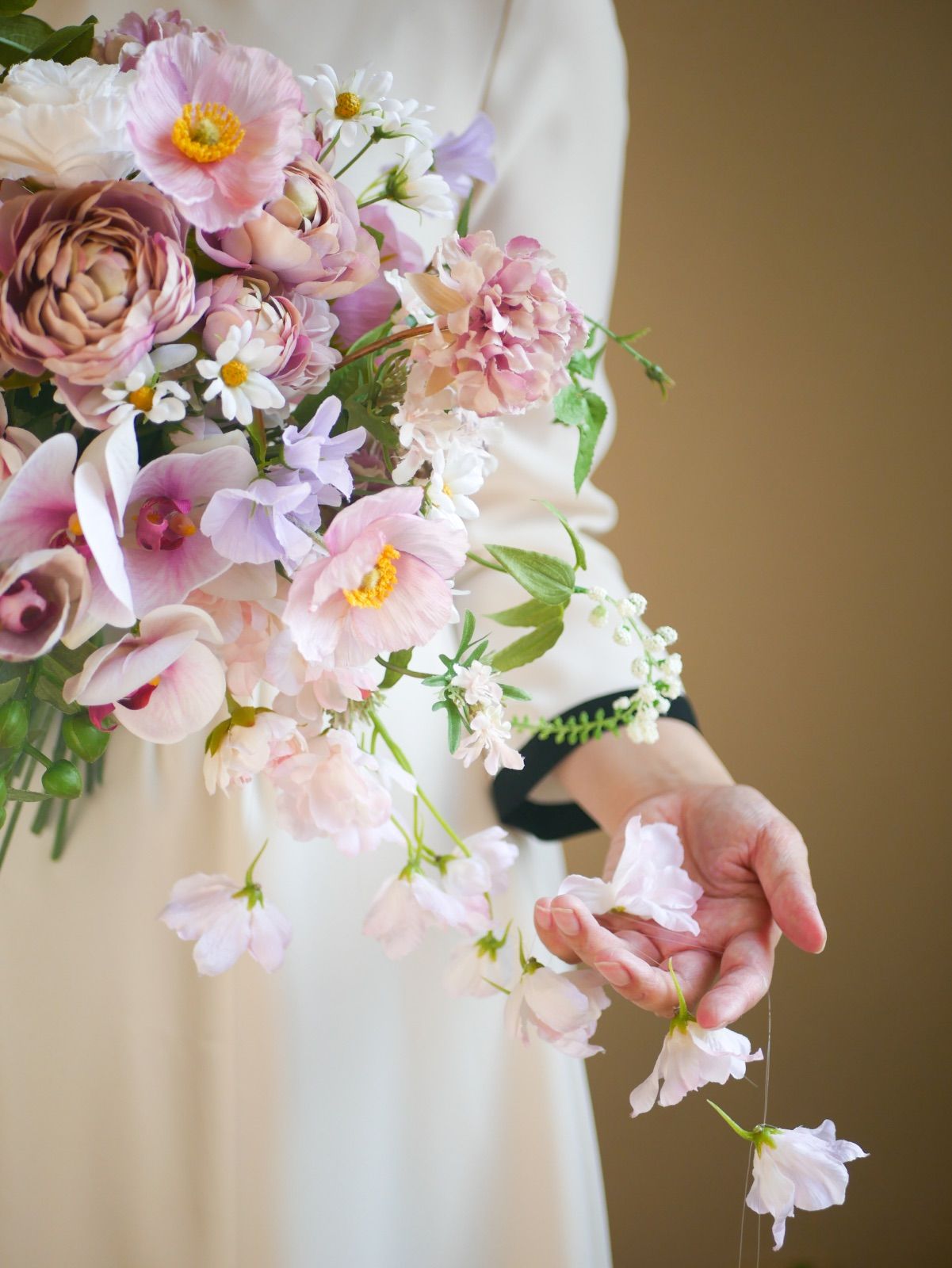 アーティフィシャルフラワー ＊ ウェディングブーケ 韓国 ブーケ クラッチブーケ アーティフィシャルフラワー ＊ ウェディングブーケ 韓国 ブーケ