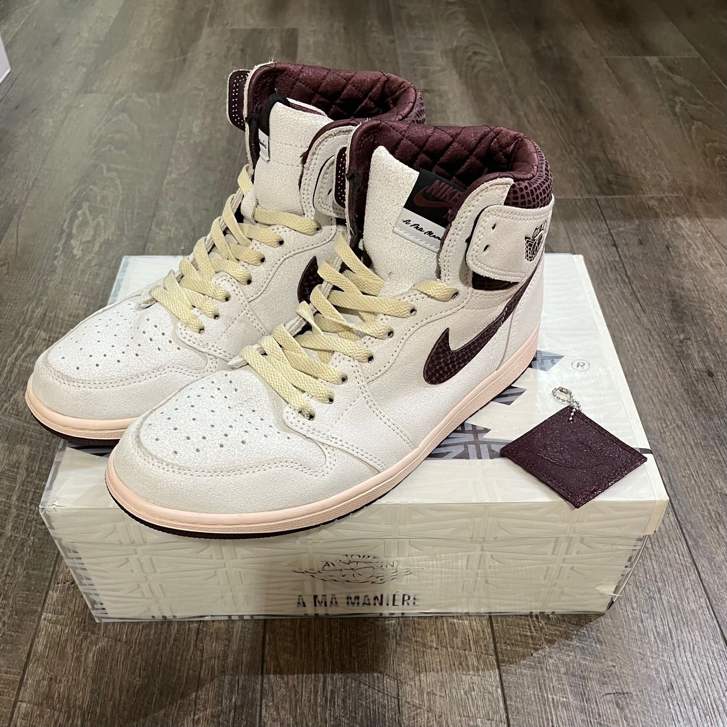 NIKE A Ma Maniere AIR JORDAN 1 RETRO HIGH OG DO7097-100 コラボ 
