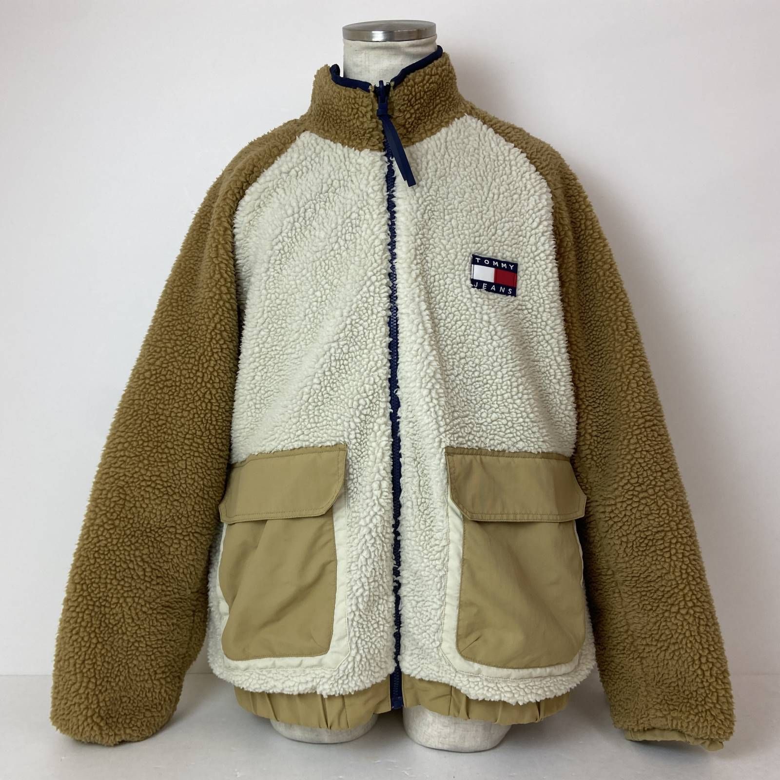 04w5122〓 TOMMY JEANS トミージーンズ トミーヒルフィガー リバーシブルジャケット フリースジャケット ナイロンジャケット 4500370952 DN0DM11859 Lサイズ キャメル トリコロール 八王子店