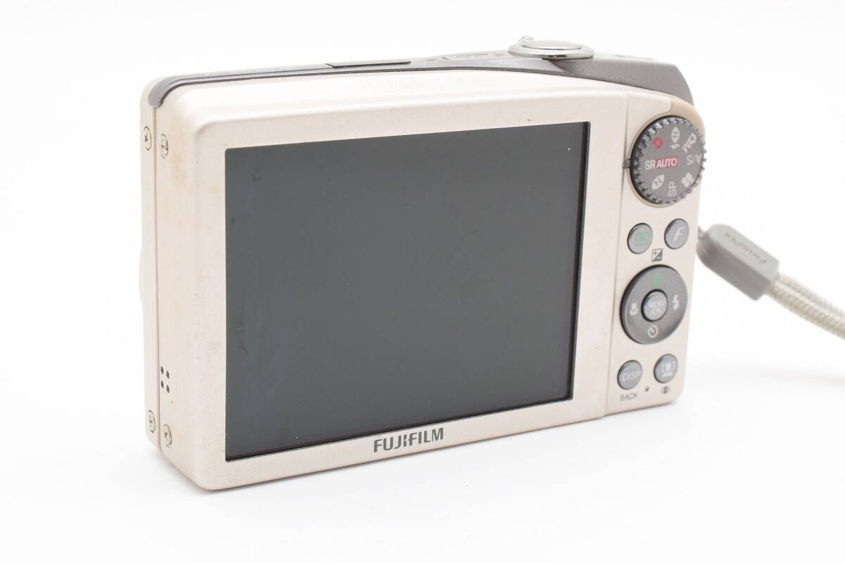 コンパクトデジタルカメラ L40