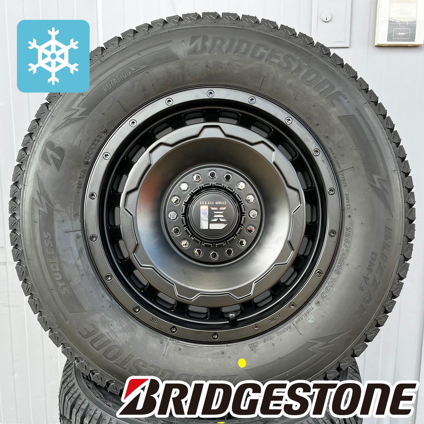 スタッドレス 16インチ【日産】ジューク スタッドレスタイヤホイール