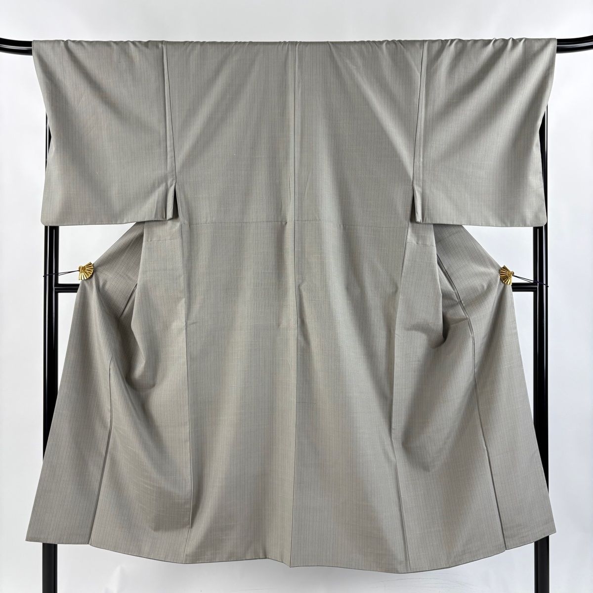 男着物 身丈143.5cm 裄丈71cm M 袷 アンサンブル 紬地 縦縞 灰色 正絹